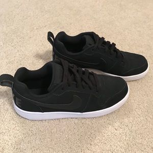 Nike Court Borough Low